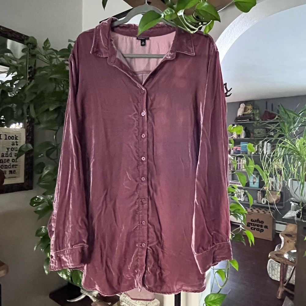Torrid 2X Velvet Dusty Rose Blouse